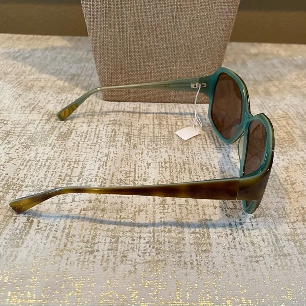 Paul Smith Women's Brown Tortoise Havana Designer Sunglasses PS-366. NWOT